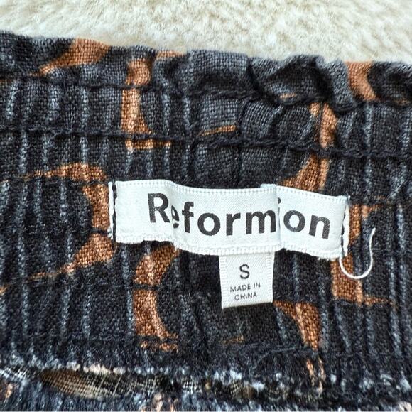 Reformation women linen shorts size S - Picture 3 of 6